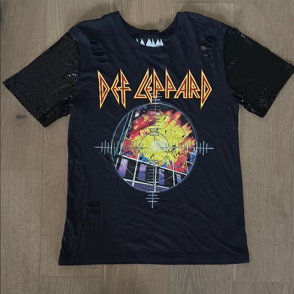 Oversized band shirt